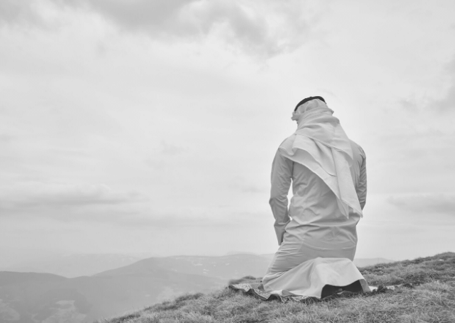 Biddende Arabische moslim