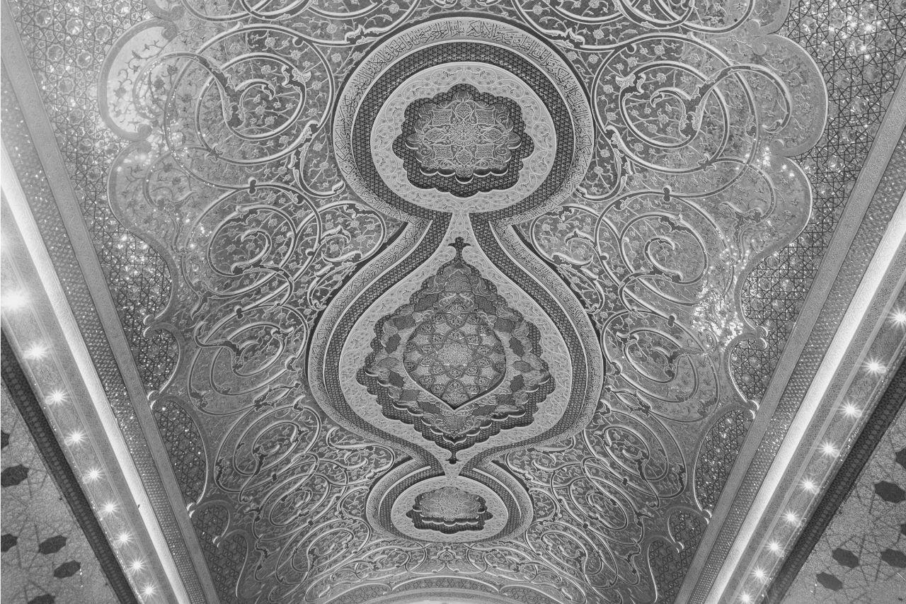 Plafond in het mausoleum van Ayatollah Khomeini