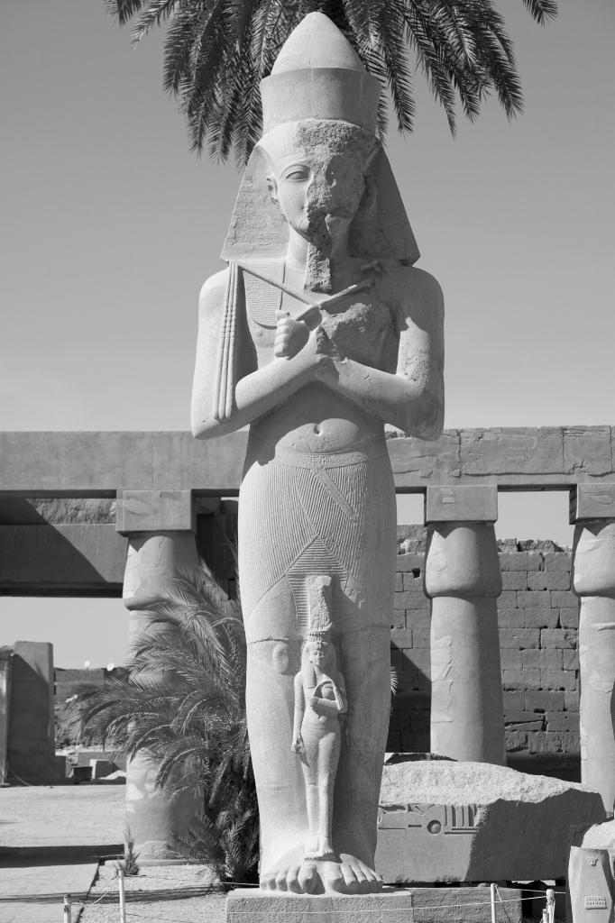 Standbeeld van koning Ramses II