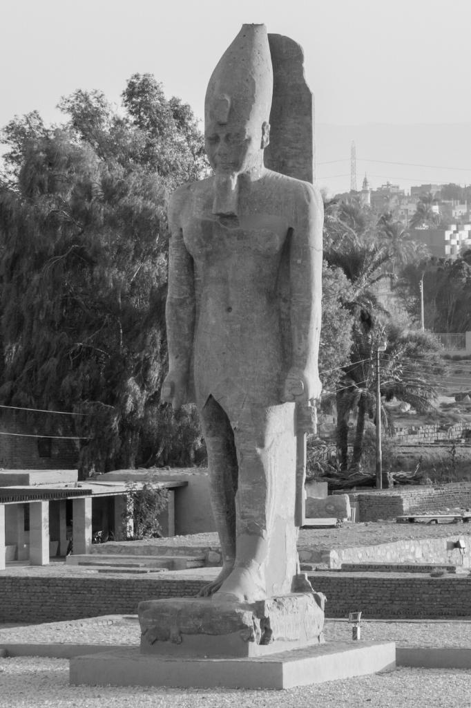 Standbeeld van farao Amenhotep